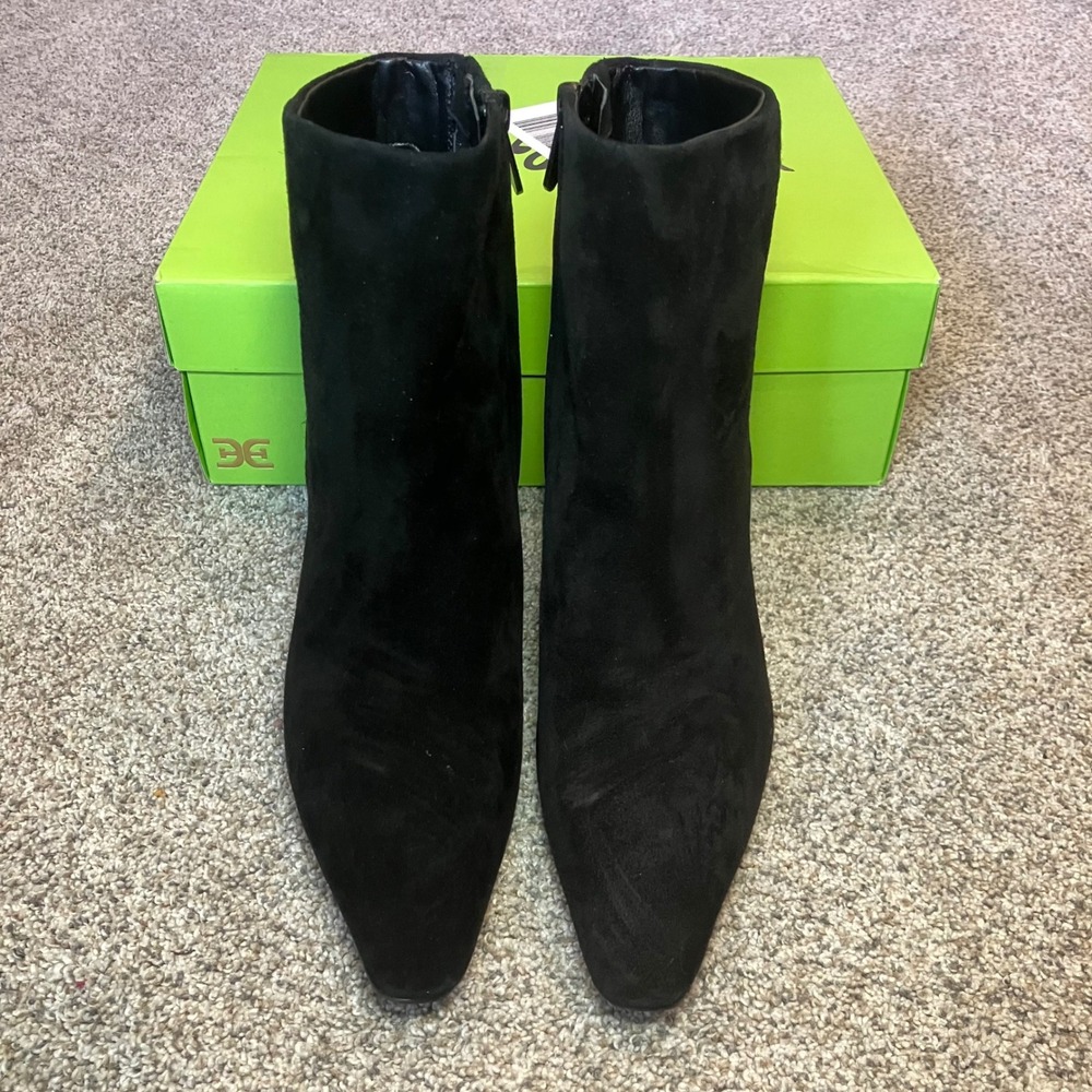 Sam Edelman Saige Black Suede Pointed Toe Block Heel Ankle Boots Womens 6.5M NIB - Picture 2 of 13